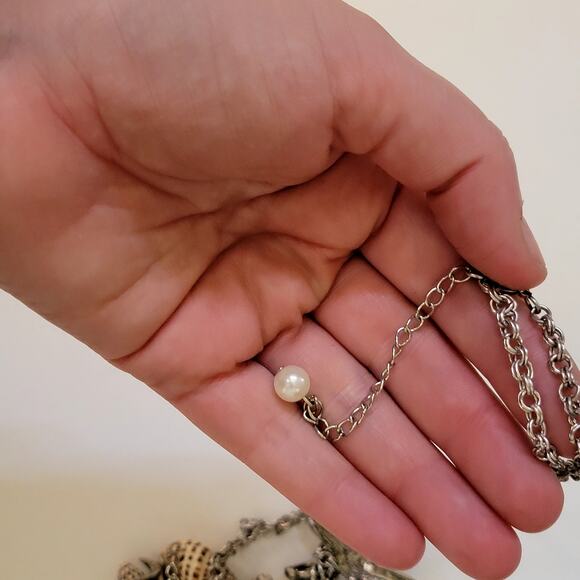 Seashell Starfish Necklace with Pearls Silver Tone Chain Nautical Beach Jewelry - Picture 8 of 10